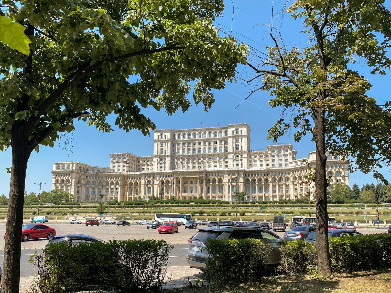 Bukurešt 2026: Brutalno iskren vodič za samostalno putovanje bez agencija i nepotrebnih troškova